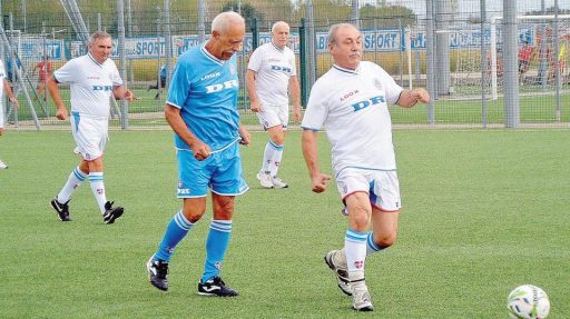 Il segreto della longevità? Giocare a calcio due volte a settimana